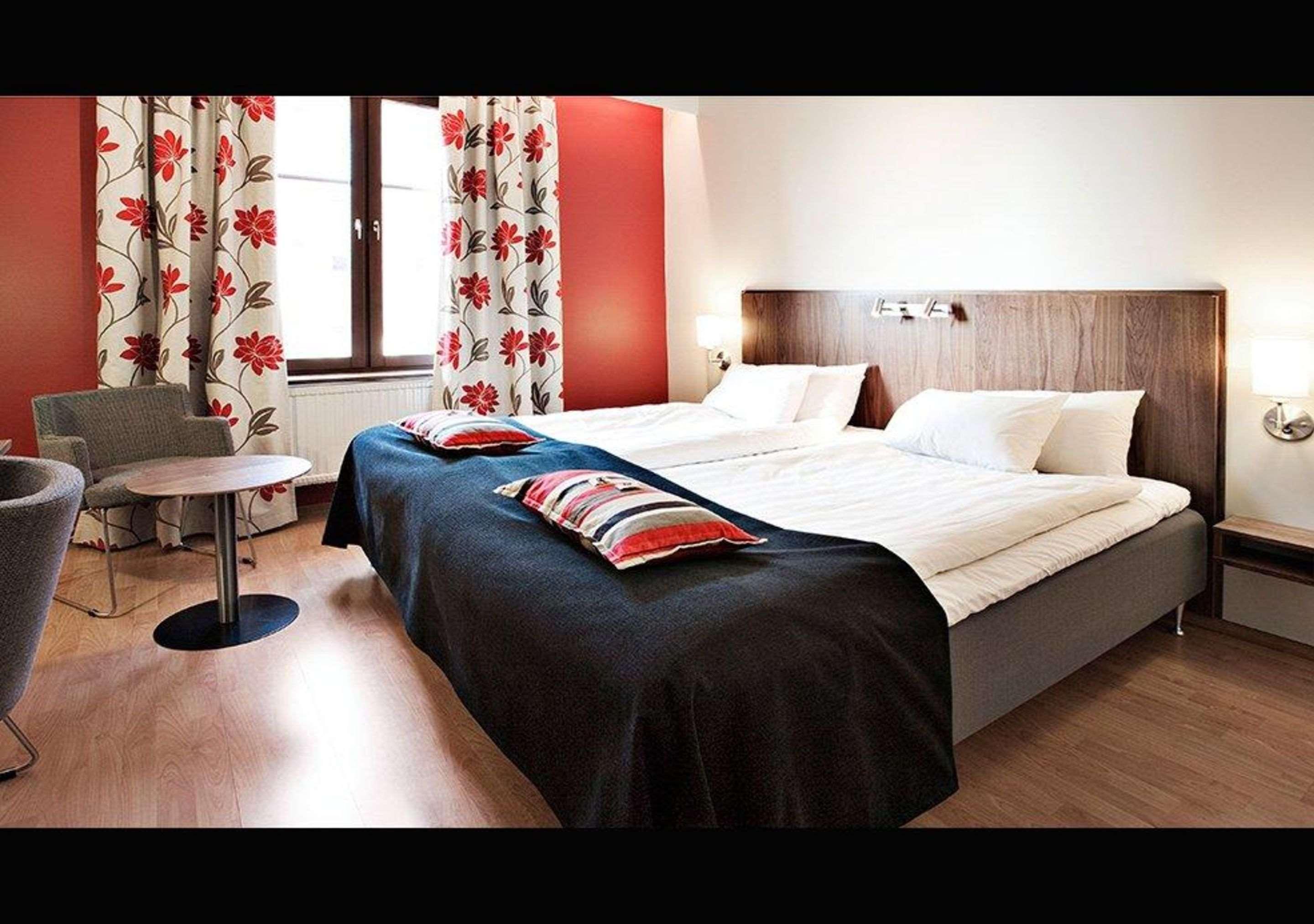 Home Hotel Kung Oscar Trollhättan Exterior photo